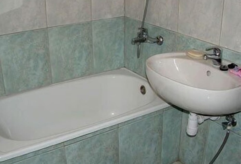 בית מלון כפרי Abc Guesthouse