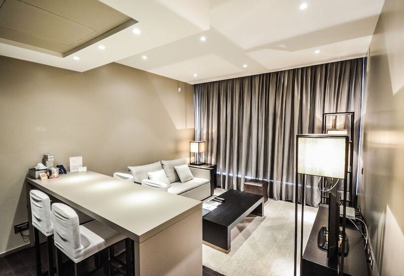 هتل Allegroitalia San Pietro All Orto 6