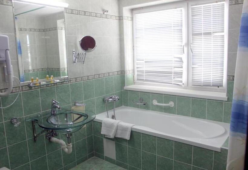 هتل Grand Bukhara