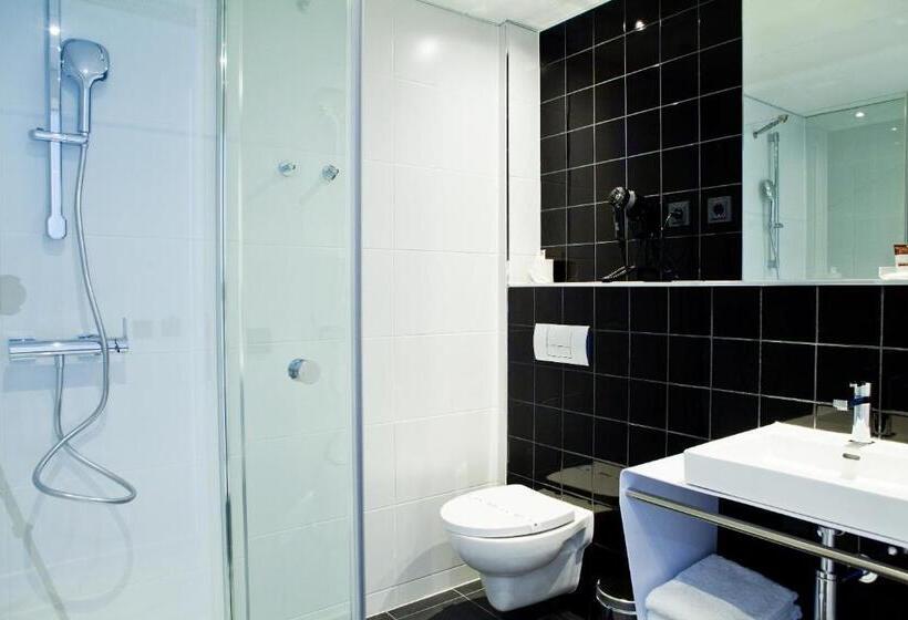 هتل Catalonia Berlin Mitte