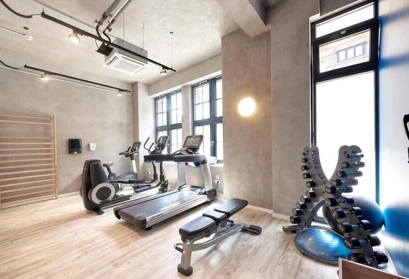 هتل Catalonia Berlin Mitte