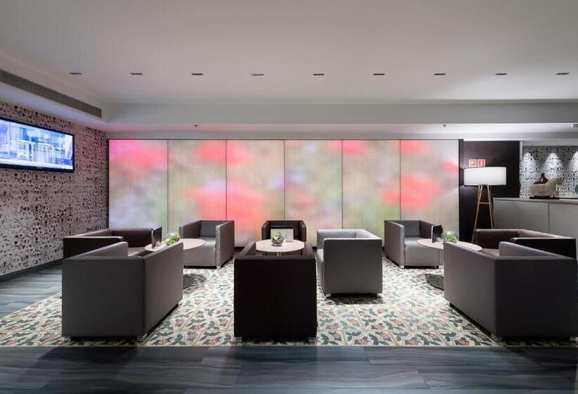 هتل Catalonia Square 4* Sup