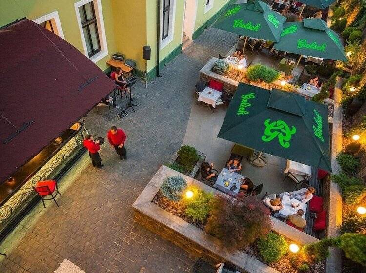 ホテル Central Park Sighisoara