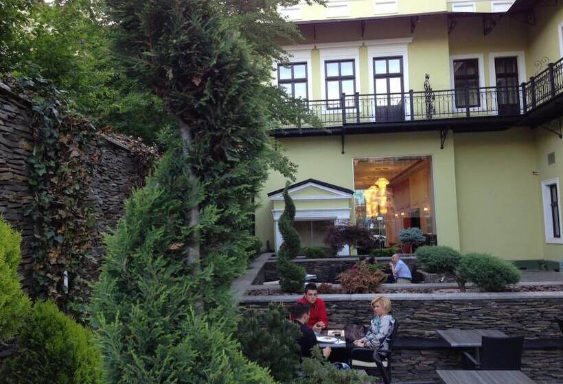 ホテル Central Park Sighisoara