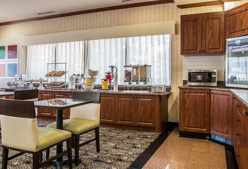 酒店 Comfort Suites