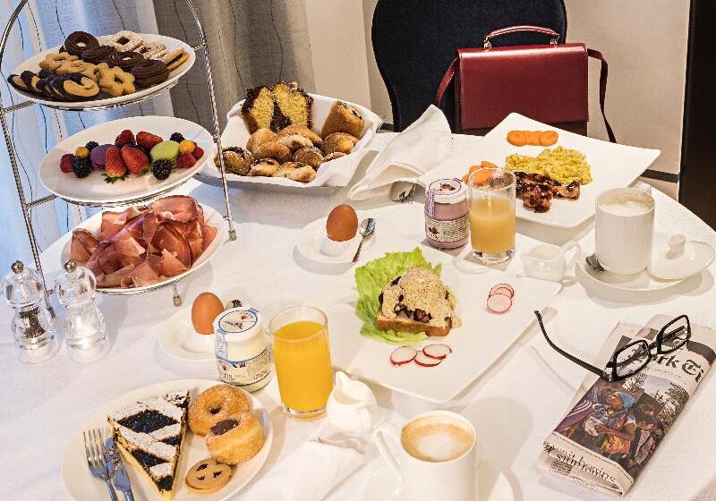 ホテル Corso 281 Luxury Suites