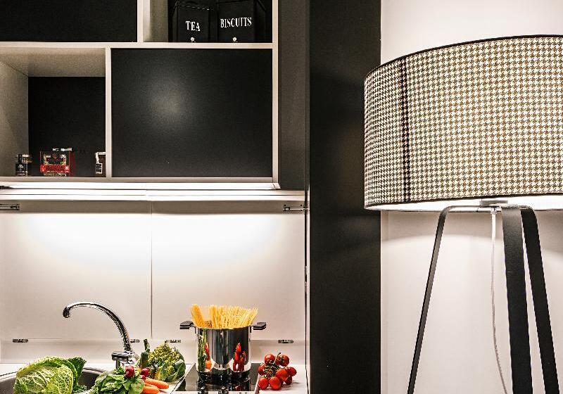 ホテル Corso 281 Luxury Suites