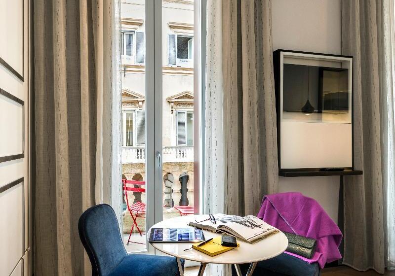 ホテル Corso 281 Luxury Suites