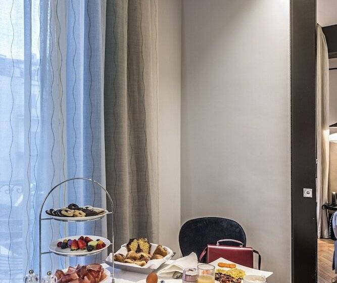 ホテル Corso 281 Luxury Suites