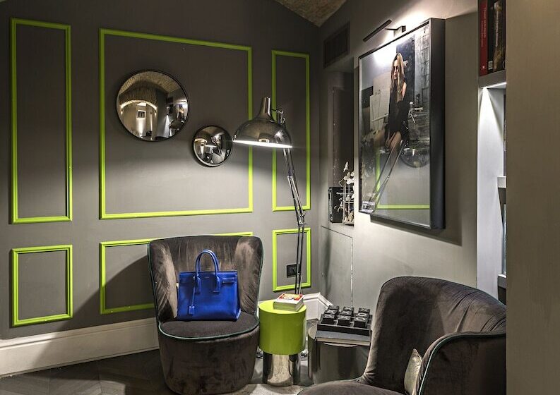 ホテル Corso 281 Luxury Suites