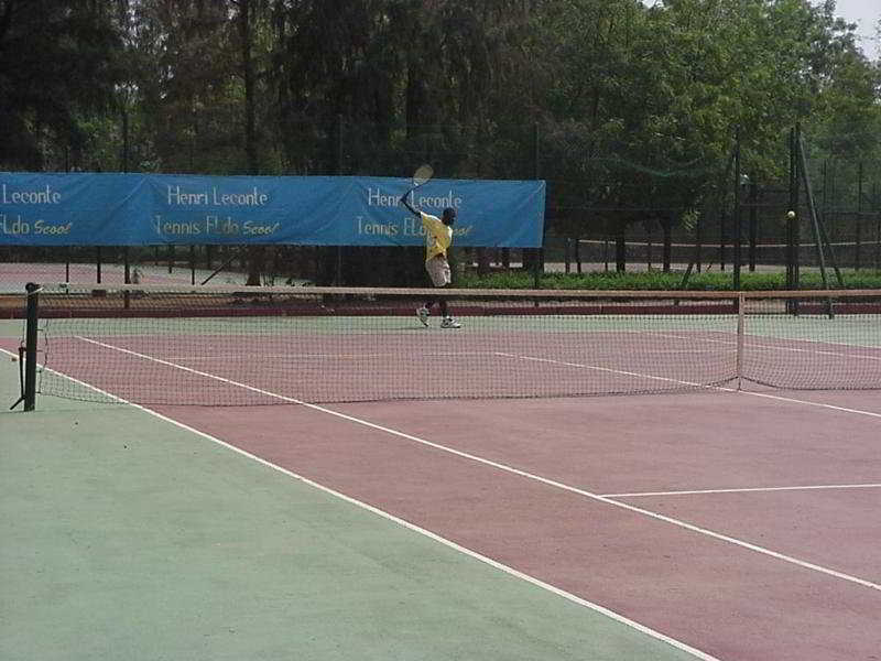 فندق Domaine De Nianing