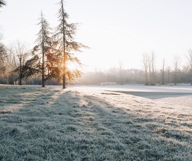 Отель Donnington Grove Country Club