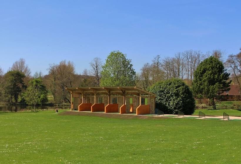 Отель Donnington Grove Country Club