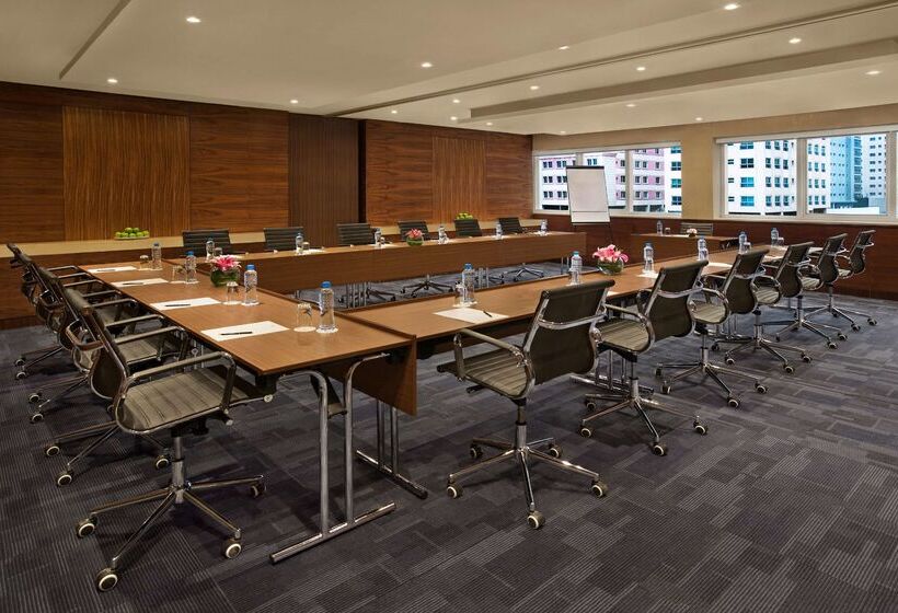 Doubletree By Hilton Hotel & Residences Dubai Al Barsha