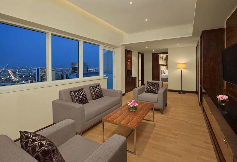 Doubletree By Hilton Hotel & Residences Dubai Al Barsha