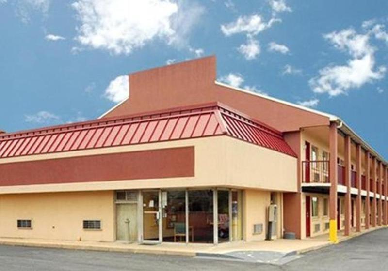 فندق Econo Lodge Northeast