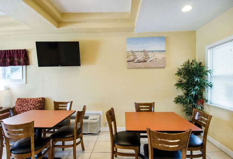 酒店 Econo Lodge By Choice Cape Cod