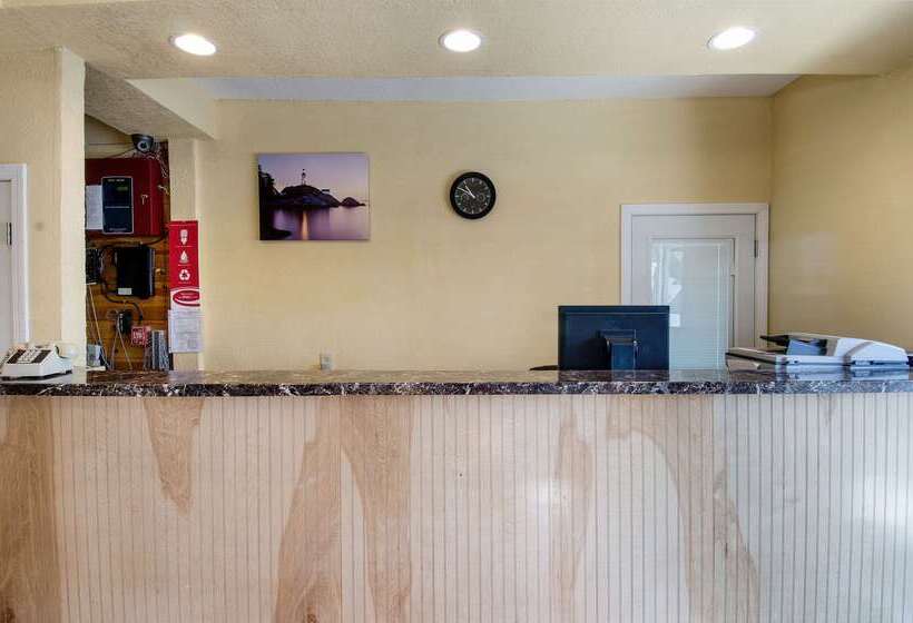 酒店 Econo Lodge By Choice Cape Cod