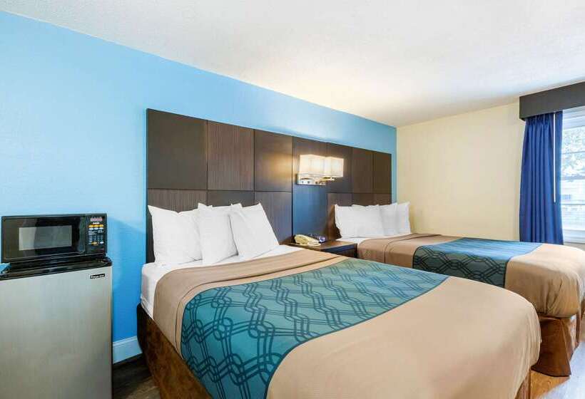 酒店 Econo Lodge By Choice Cape Cod
