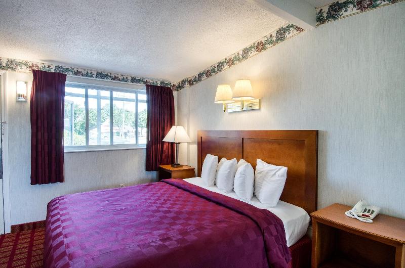 酒店 Econo Lodge By Choice Cape Cod