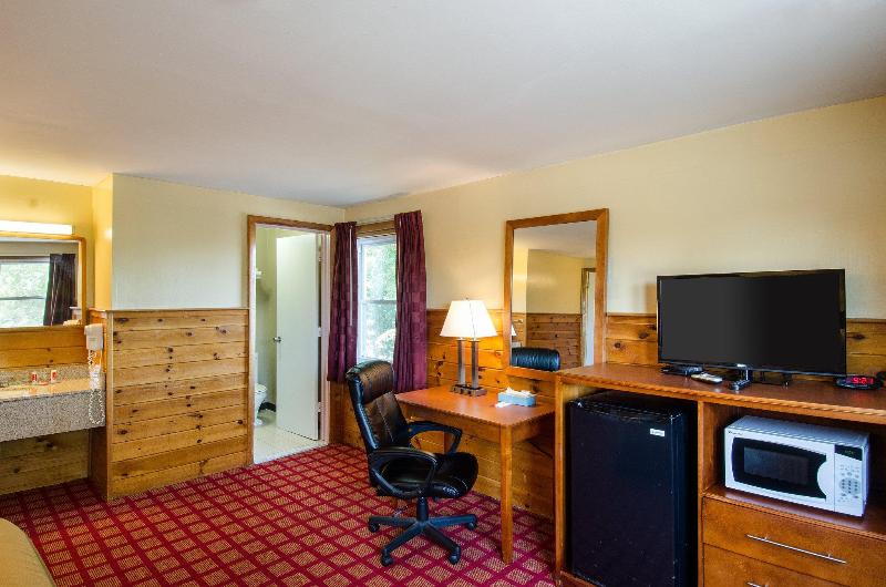 酒店 Econo Lodge By Choice Cape Cod