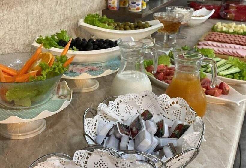 هتل Empire Business Baku