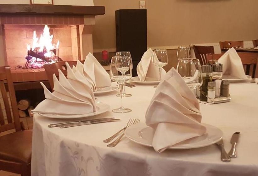 בית מלון כפרי Garden Club