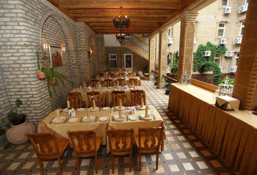 فندق Grand Samarkand Superior   B