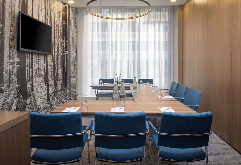 هتل Hampton By Hilton London Waterloo