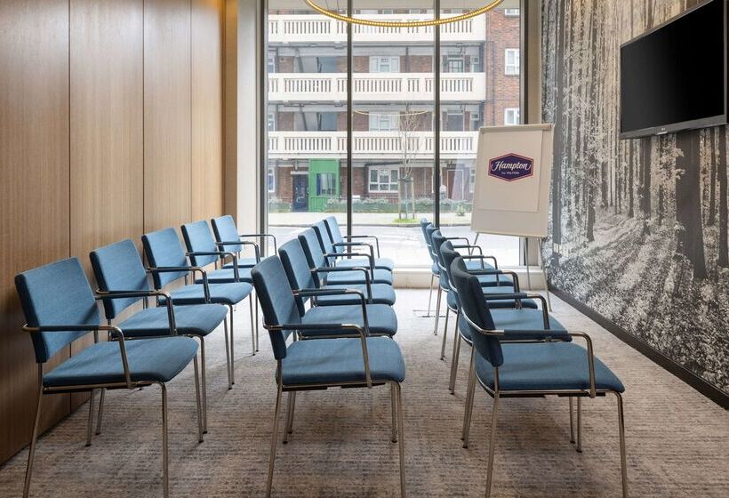 Отель Hampton By Hilton London Waterloo