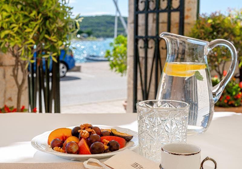 Heritage Hotel Tisno