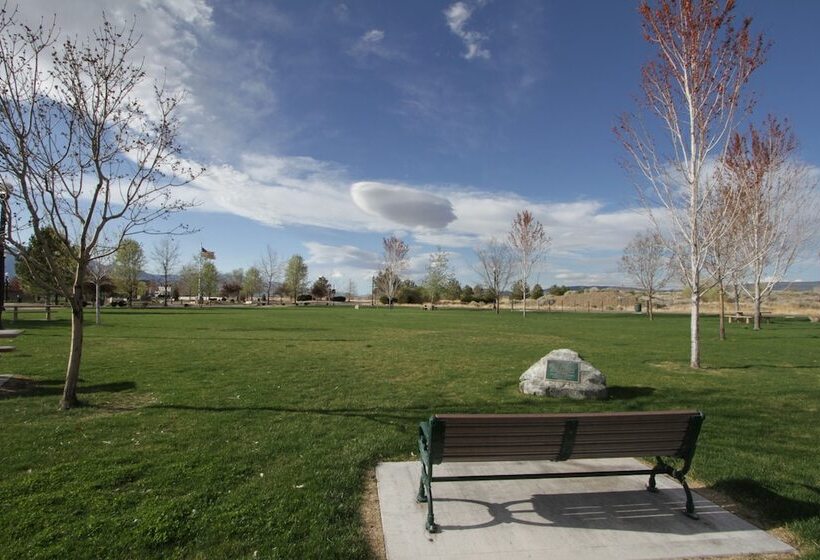 فندق Historian Inn