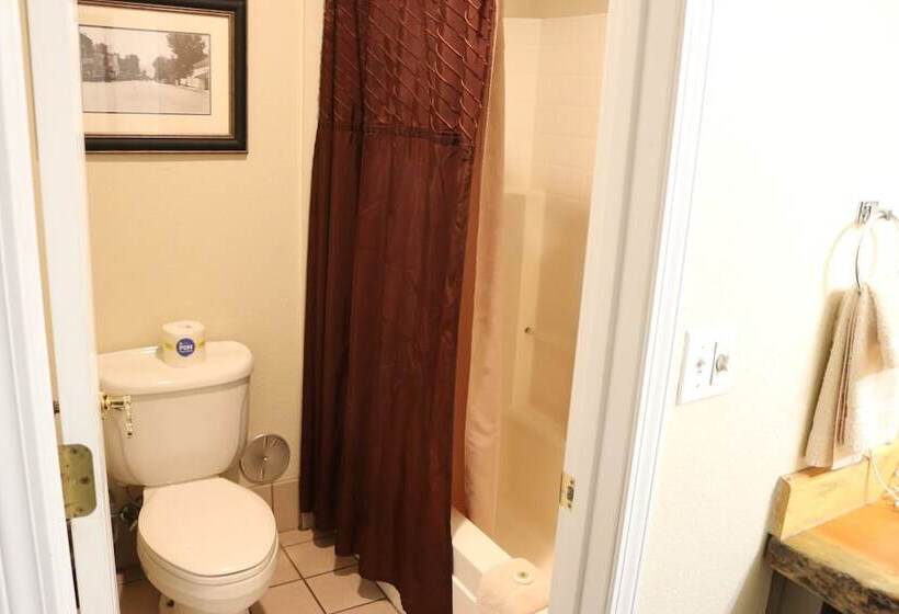 فندق Historian Inn