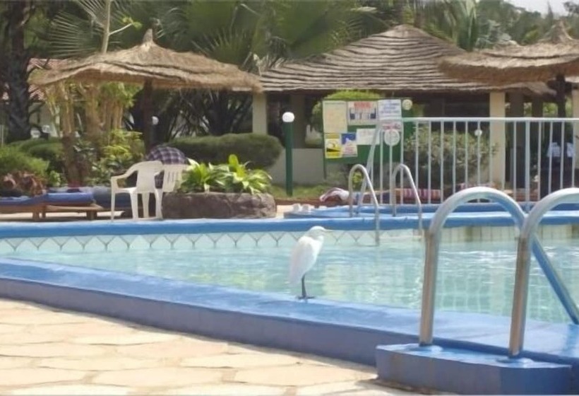 هتل Holiday Beach Club