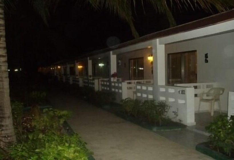 هتل Holiday Beach Club