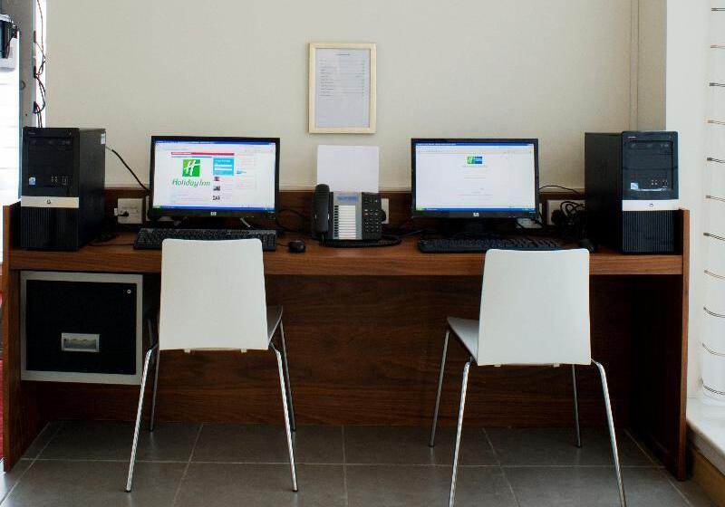 هتل Holiday Inn Express Rotherham North By Ihg