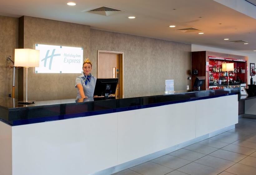 هتل Holiday Inn Express Rotherham North By Ihg