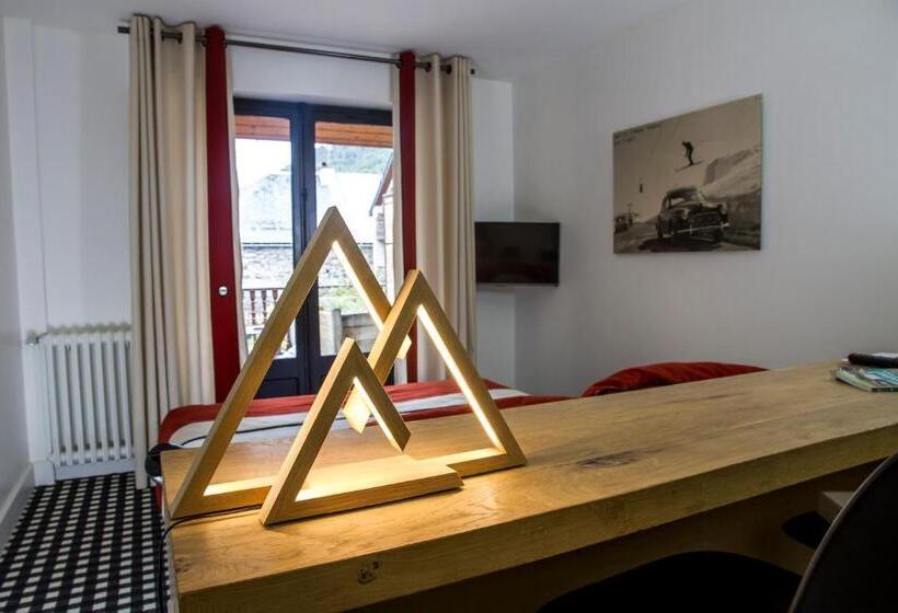 ホテル Hôtel Mir