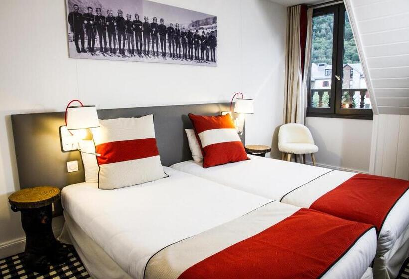 ホテル Hôtel Mir