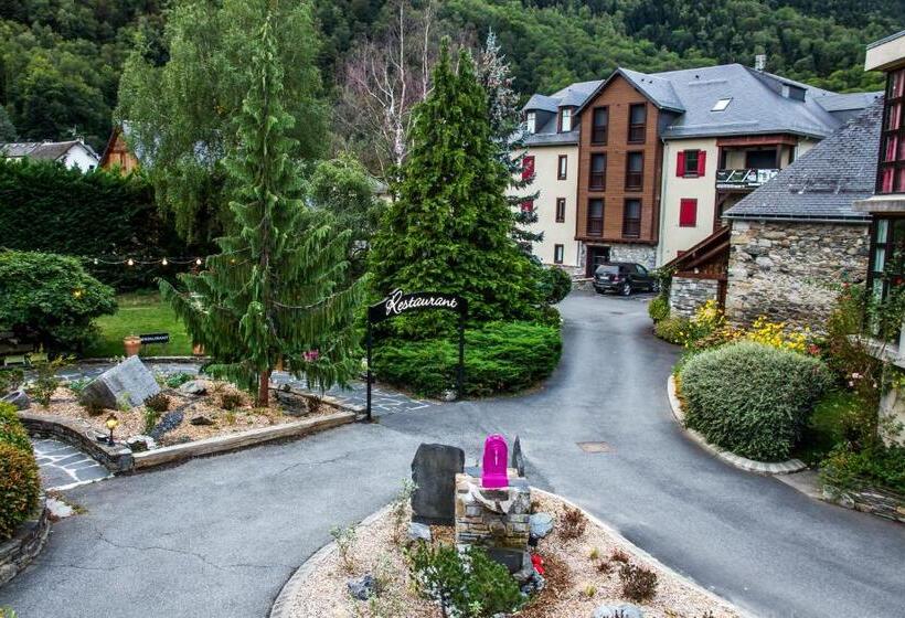 ホテル Hôtel Mir