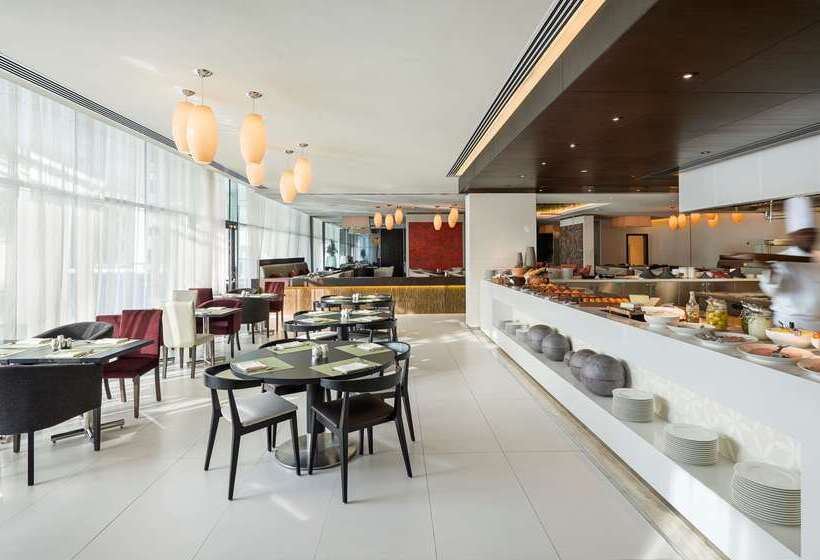 هتل Hyatt Place Dubai Al Rigga