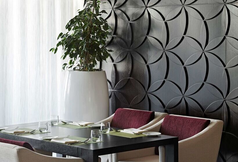 هتل Hyatt Place Dubai Al Rigga