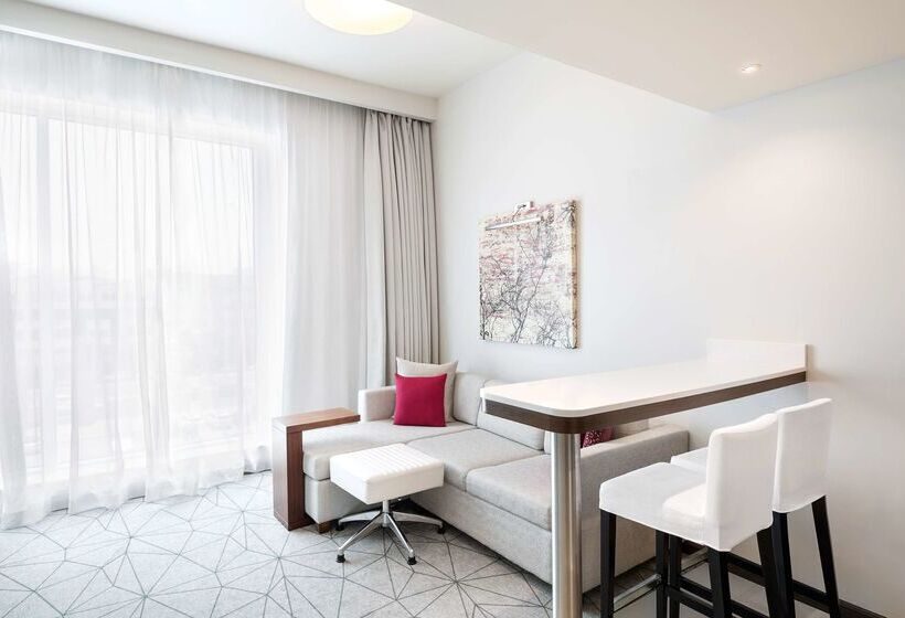 هتل Hyatt Place Dubai Al Rigga