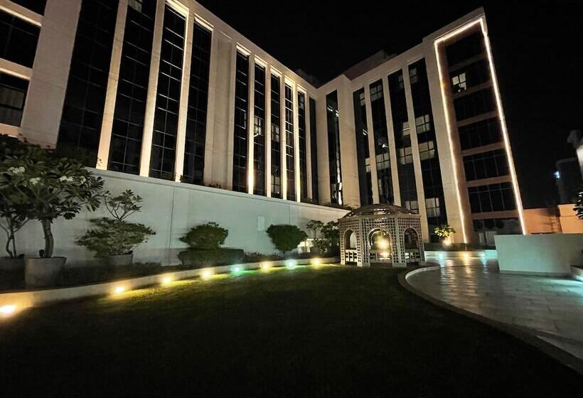 هتل Hyatt Place Dubai Al Rigga