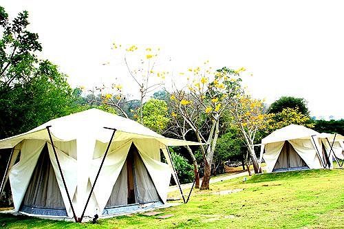 فندق Khao Kheow Estate Camping Resort & Safari