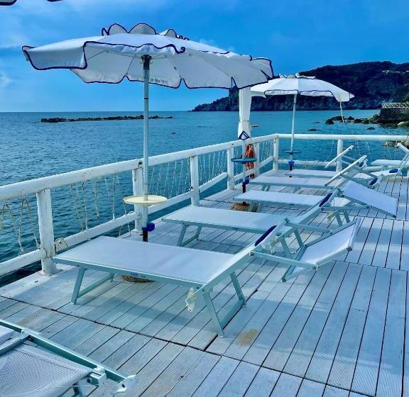 בית מלון כפרי La Scogliera