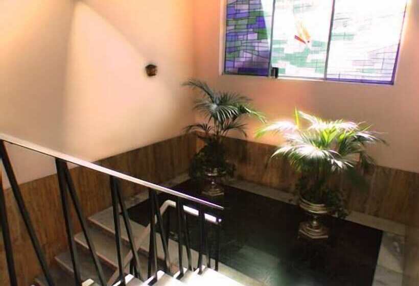 ホテル Las Sirenas