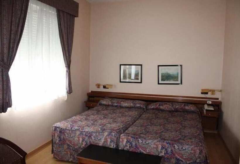 ホテル Las Sirenas