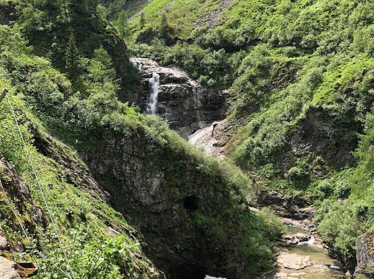 בית מלון כפרי Lindenhof