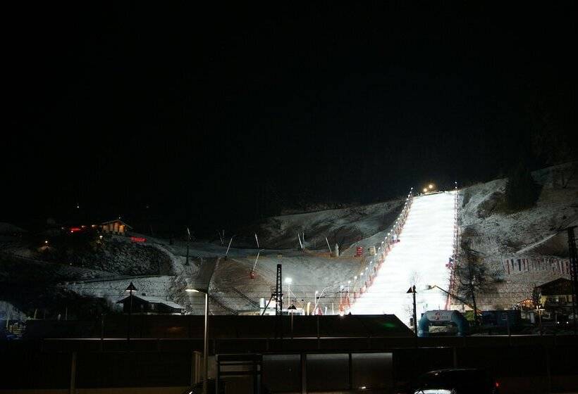 בית מלון כפרי Lindenhof